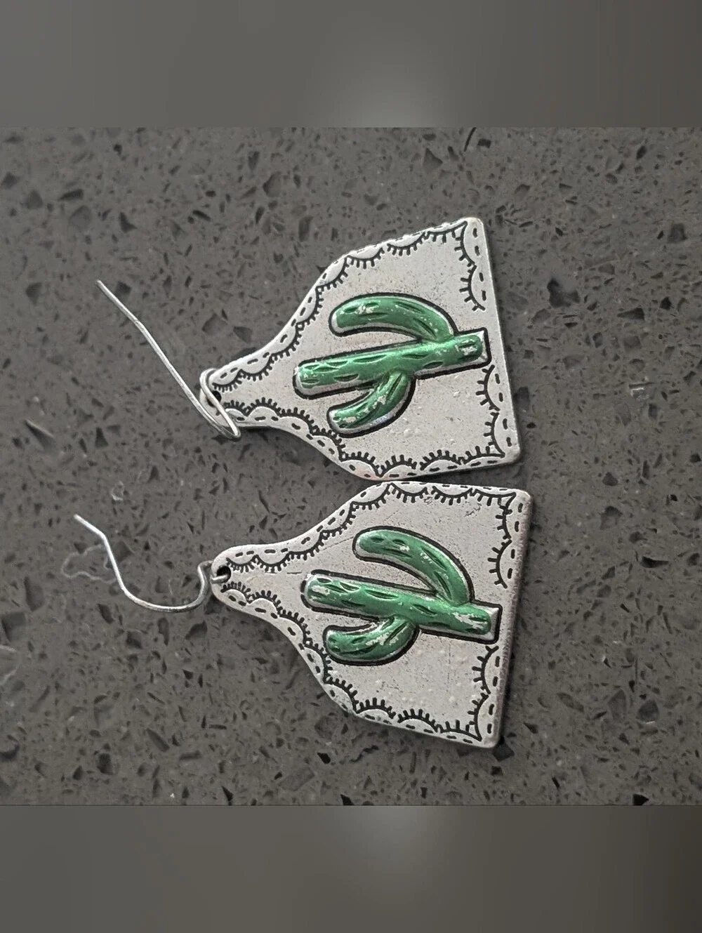 Fashion Jewelry Green Cactus Southwestern Drop Earrings